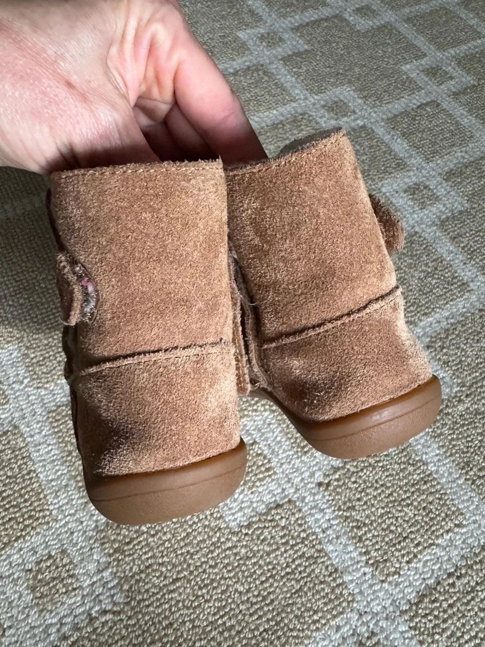 UGG Keelan II Toddler Chestnut Sheepskin Suede Winter Boots Size 6